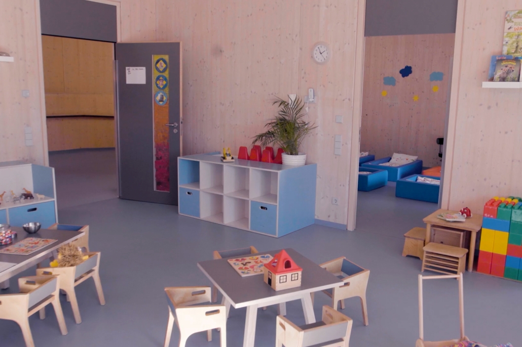 Hoki_Innen_II_2020 Kinderland Holzkirchen Erich-Kästner-Str. 4 83607 Holzkirchen